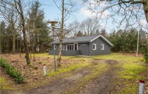 Gorgeous Home In Ulfborg With Wifi