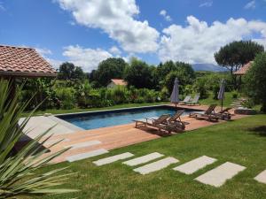 Appartements Charmant T2 avec piscine entre mer et montagne : photos des chambres