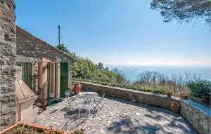 Awesome Home In La Spezia With Wifi - Campiglia