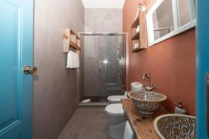 Superior Twin Room with Garden View room in Des Arts Hostel and Suites