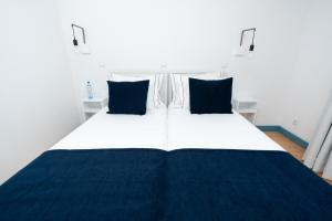 Standard Twin Room room in Des Arts Hostel and Suites