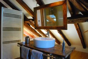 B&B / Chambres d'hotes La Ferme de Beaute : Chambre Double avec Salle de Bains Privative