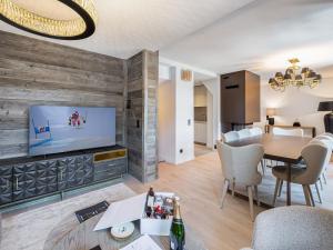 Chalet de charme à Courchevel avec sauna et parking - FR-1-562-59