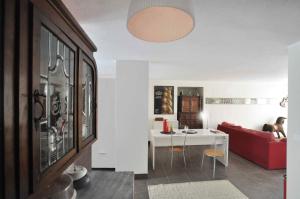 Art House Quartu - Margine Rosso img120