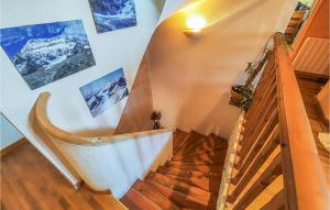 Maisons de vacances Nice Home In Pierrerue With Wifi : photos des chambres