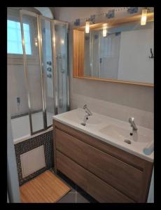 Villas COSY HOME - Wifi - Paris/Orly - Acces 24/24 : photos des chambres