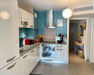 21 - Très agréable rdc avec terrasse et parking