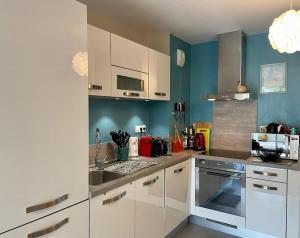 21 - Très agréable rdc avec terrasse et parking