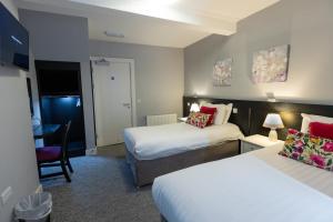 Behans Horseshoe Bar & Restaurant