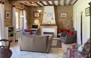 Maisons de vacances Amazing home in St, Jean Aux Amognes with 1 Bedrooms and WiFi : photos des chambres