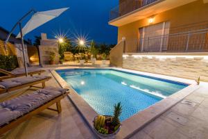 MY DALMATIA - Penthouse Apartment Zadar with shared pool