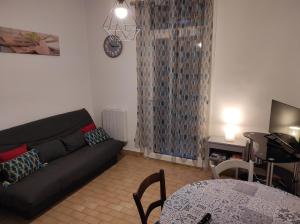 Appartement cure ou vacances avec WIFI et parking et à 100m des thermes