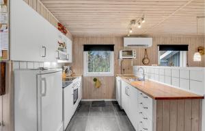 3 Bedroom Amazing Home In Oksbøl