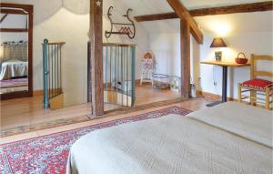 Maisons de vacances 6 Bedroom Awesome Home In Hericourt-en-caux : photos des chambres