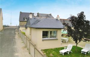 Maisons de vacances Gorgeous Home In Trevou Treguignec : photos des chambres