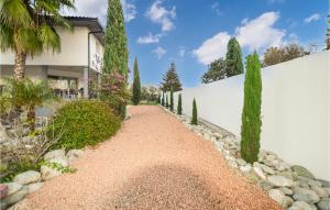 Appartements Stunning Apartment In Ghisonaccia With Wifi : photos des chambres