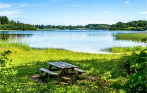 Stunning Home In Hampen With Wifi