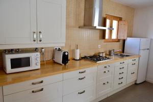 Odeceixe Valley House - Village Center with Lounge Rooftop