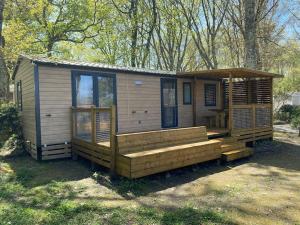 Appartements Vue sur le lac, cadre verdoyant, camping 4 etoiles : photos des chambres