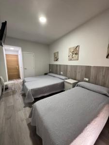 Triple Room with Private Bathroom room in Hospederia del Pilar