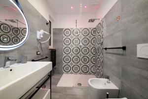 San Saba Street Apartment 46