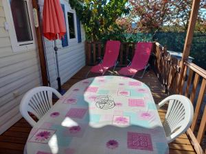 Campings Mobil Home Les salins de la gardiole : photos des chambres