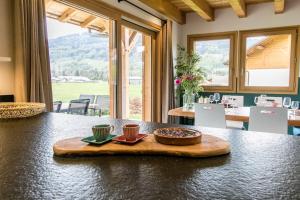 Chalets Luxurious chalet with pool & jacuzzi near Morillon : photos des chambres