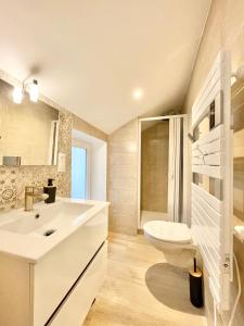 LE SALLÉ - Confort - Wifi - Centre Historique - Entrée Autonome