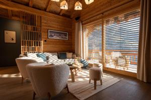 Chalets Chalet La Manigodine Piscine 18 pers Contact O6614O9II9 : photos des chambres