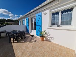 Maisons de vacances Tres belle Maison Vendeenne pour 6 personnes classee 3 etoiles, animaux admis et equipements bebe fournis, avec piscine, situee a seulement 10mn des plages : photos des chambres