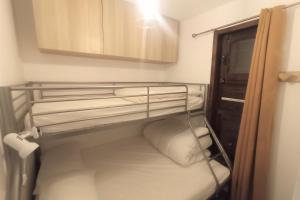 Appartements LUMINEUX 30 m avec BALCON- CENTRE VILLAGE : photos des chambres