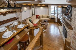 Arachova Nest in the Village