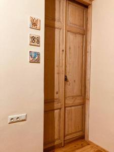 Deluxe Studio in Historic Building Heart of Tbilisi