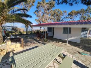 Beachfront 2Br Garden Bbq SeaView QuietRetreat