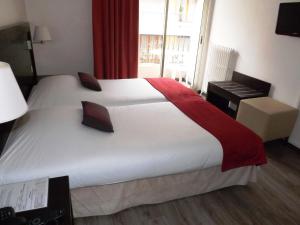 Hotels Hotel Comte de Nice : Chambre Double Standard avec Balcon 