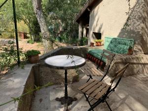 Maisons de vacances Loumaset-agreable petite maison-garrigues de Nimes : photos des chambres