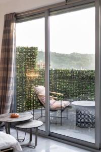 The Parthenon View in the Historical Center!