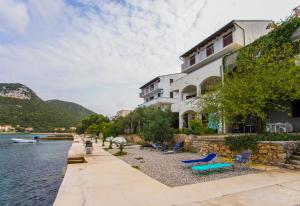 Adria Maja apartmani Luka Dubrava