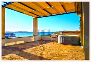 Camera Queen con Vista Mare