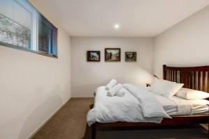 Yera Lodge Coastal Homestead in Rye SpaTennis Crt