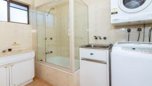 Fantastic Views from this top floor unit!