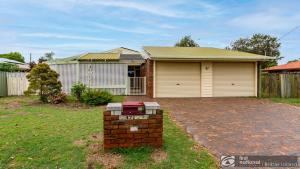 Banksia Gem One Street Back From Waterfront