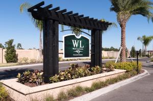 Lovely and Cozy Townhome Near Disney Parks