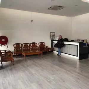 慕蒂亚拉KT酒店 - Kampong Kijing