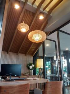 The Bedrooms Maeklong and Services Apartment