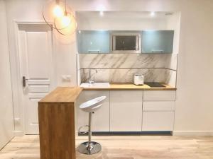 Appartements Studio de Luxe Meuble ,Clim et Parking Options, lave-linge : photos des chambres