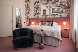 Deluxe Room room in The Vault Hotel