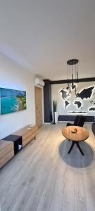 Apartment SAND - Entry with PIN 0 - 24h, Luxury massage chair,Infrared sauna,FREE CANCELLATION 24 hours before Check In, Premium pillows and mattress - 4hvězdičkové hotely ve městě Slavonski Brod