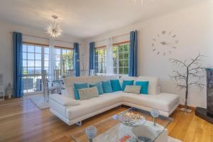 Villa Black Rock with pool by HR MADEIRA