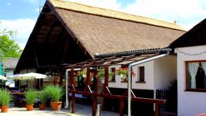 Tassi Halászcsárda-Harcsa ház